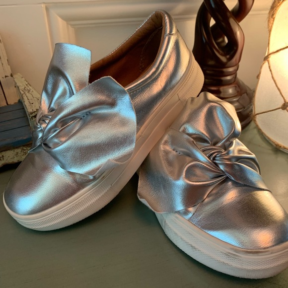 NINA-GIRLS EUC- slip on sneaker . 2 sizes 11&13 - Picture 4 of 7